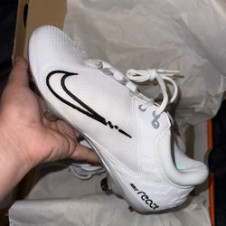 Women’s Nike Softball Cleats Size 9.5