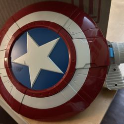Capt America Nerf Blaster W Shield 