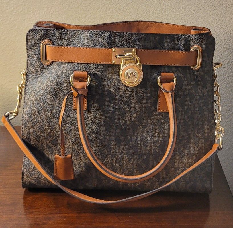 Michael Kors Purse With Metal Lock Design - Never Used