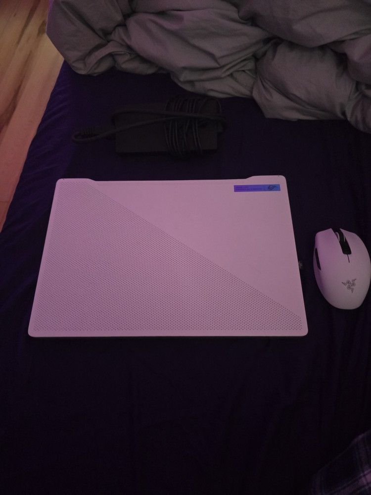 Asus ROG Zephyrus G14 Gaming Laptop