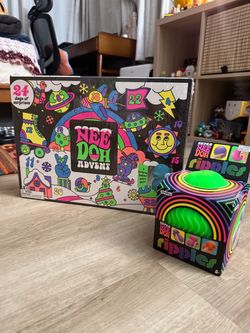 AUTHENTIC Schylling NeeDoh 24-Day Advent Calendar + Super Ripples Green Bundle NEW