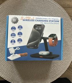 3-Wireless Charger Station For New iPhones📱