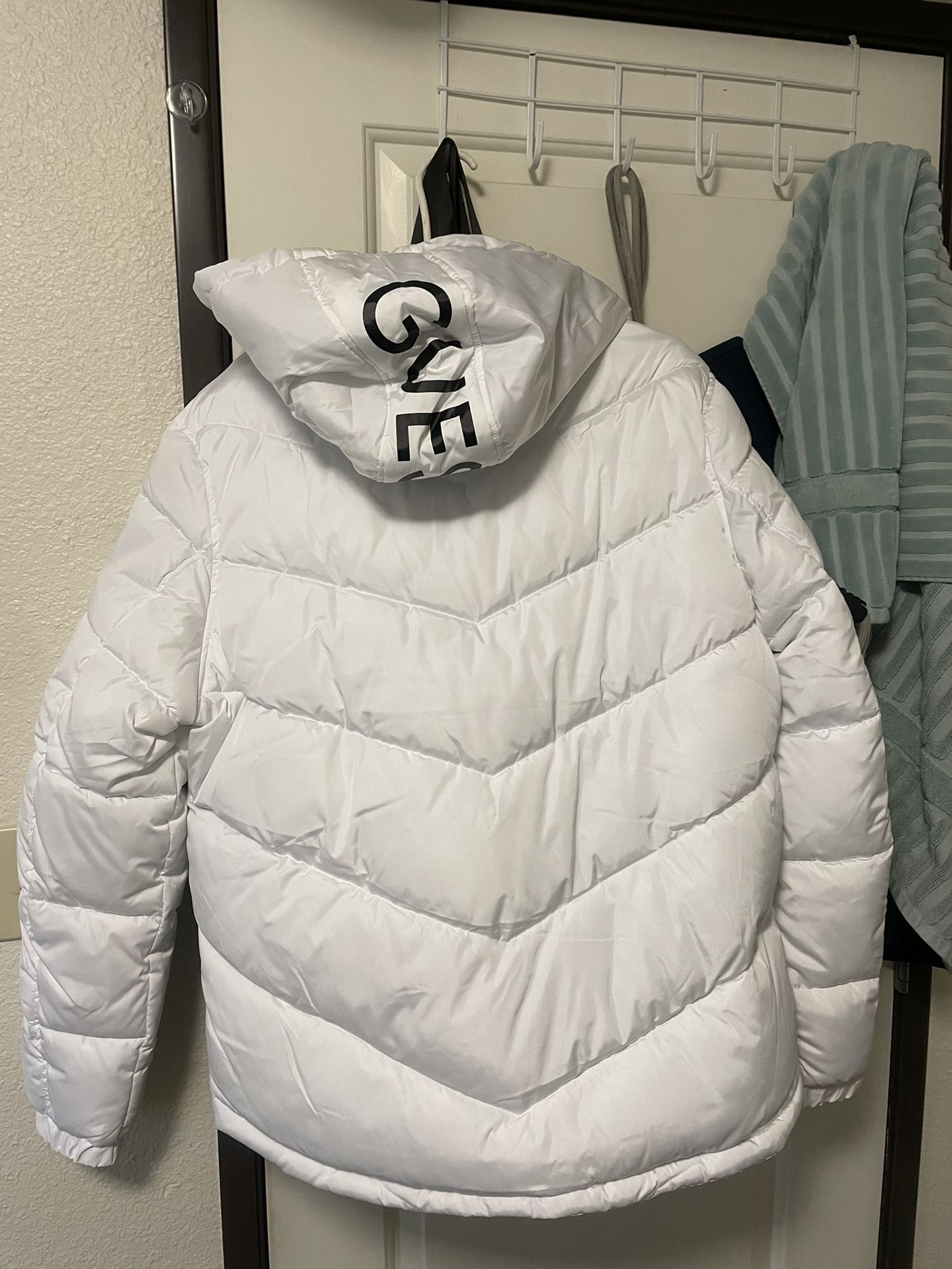 Guess White Puffer Jacket 