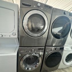 LG Loundry Washer And Dryer 