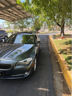 BMW 528i xdrive 2013