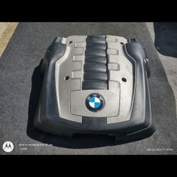 BMW E65 750 Engine Cover