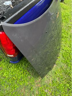Chrysler 300 hood