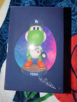 Yoshi bobblehead