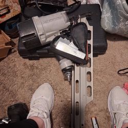 Pneutools Nail Framing Gun With Nails