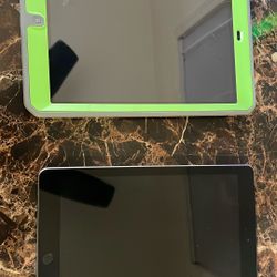 iPads 