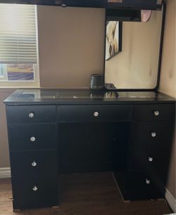 Make up desk/ mirror