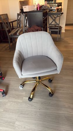 Desk chair