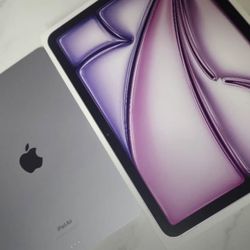 Ipad Air M2 (like New Condition)