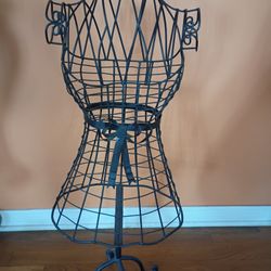 Metal Dress Form 