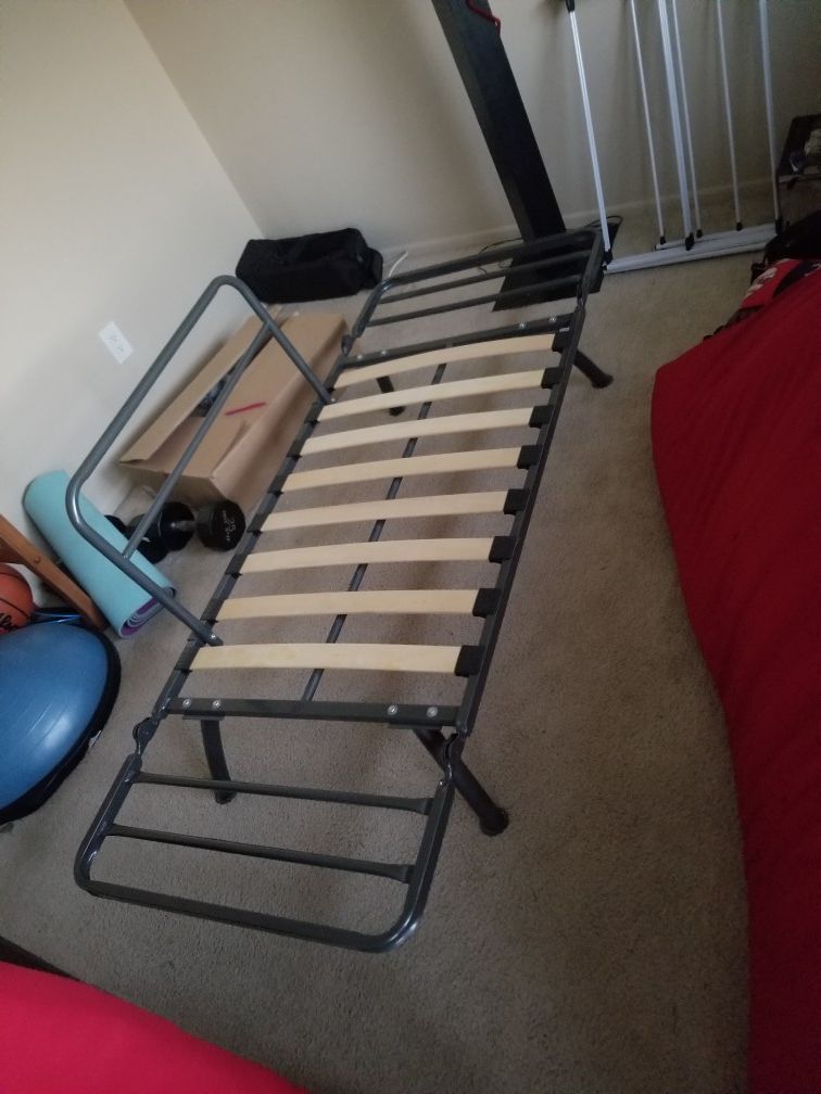 FUTON COUCH/BED FOR SALE!!!!!