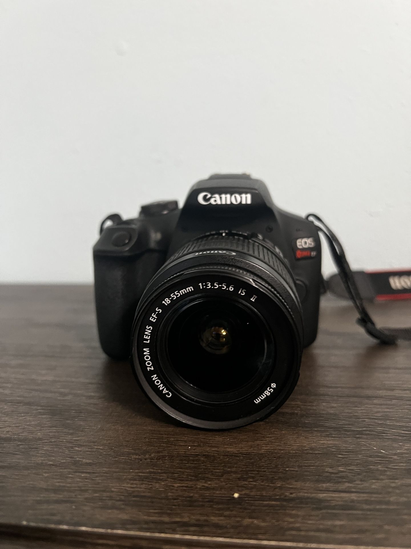 Canon Rebel T7