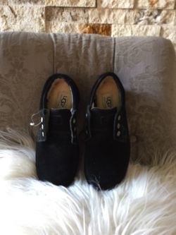 Ugg shoes new (vintage)