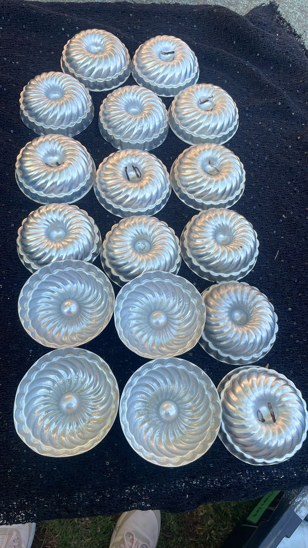 Lot Of 17 Vintage Metal Mini Cake Jello Molds