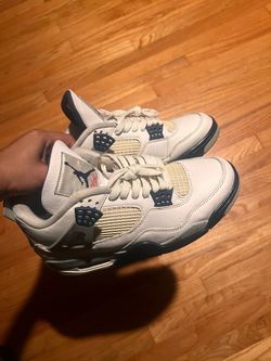 Nike Air Jordan 4 Retro Midnight Navy Size 8.5 | Worn | Ready To Meetup