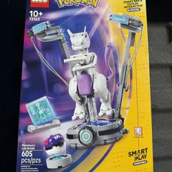 Lego 72163 Mewtwo’s Lab Break Build Kit