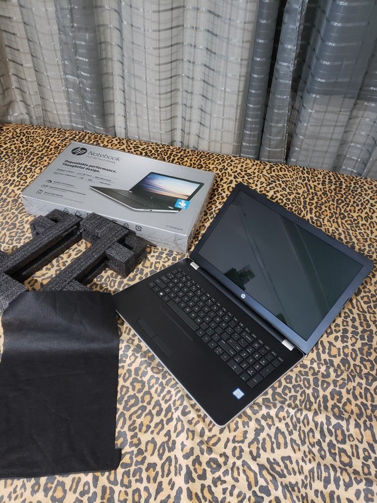 2018 OPEN BOX 📦 15.6"inch Intel Core i3 7th Generation HP TOUCHSCREEN Laptop, 8GB RAM, 500GB HDD, HDMI, DVD RW 📀 And a WebCam.