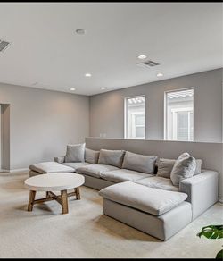 Utopia Cloud Couch