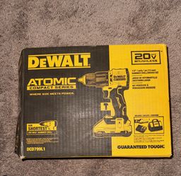 Dewalt Hammer Drill with 3AH Battery and Charger.