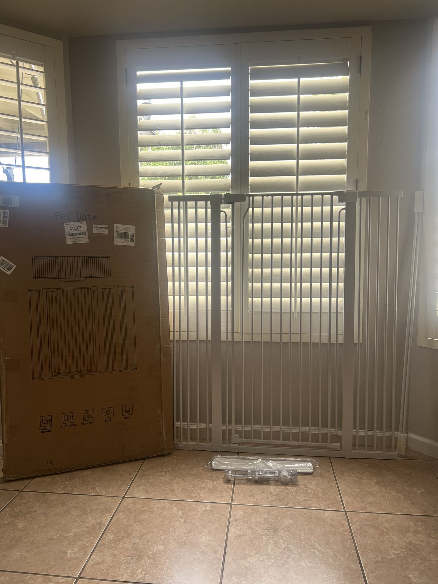 Jiprlak 51” Extra Tall Baby/ Pet Gate 28.5-48.7” (35th Ave & Bell Rd)