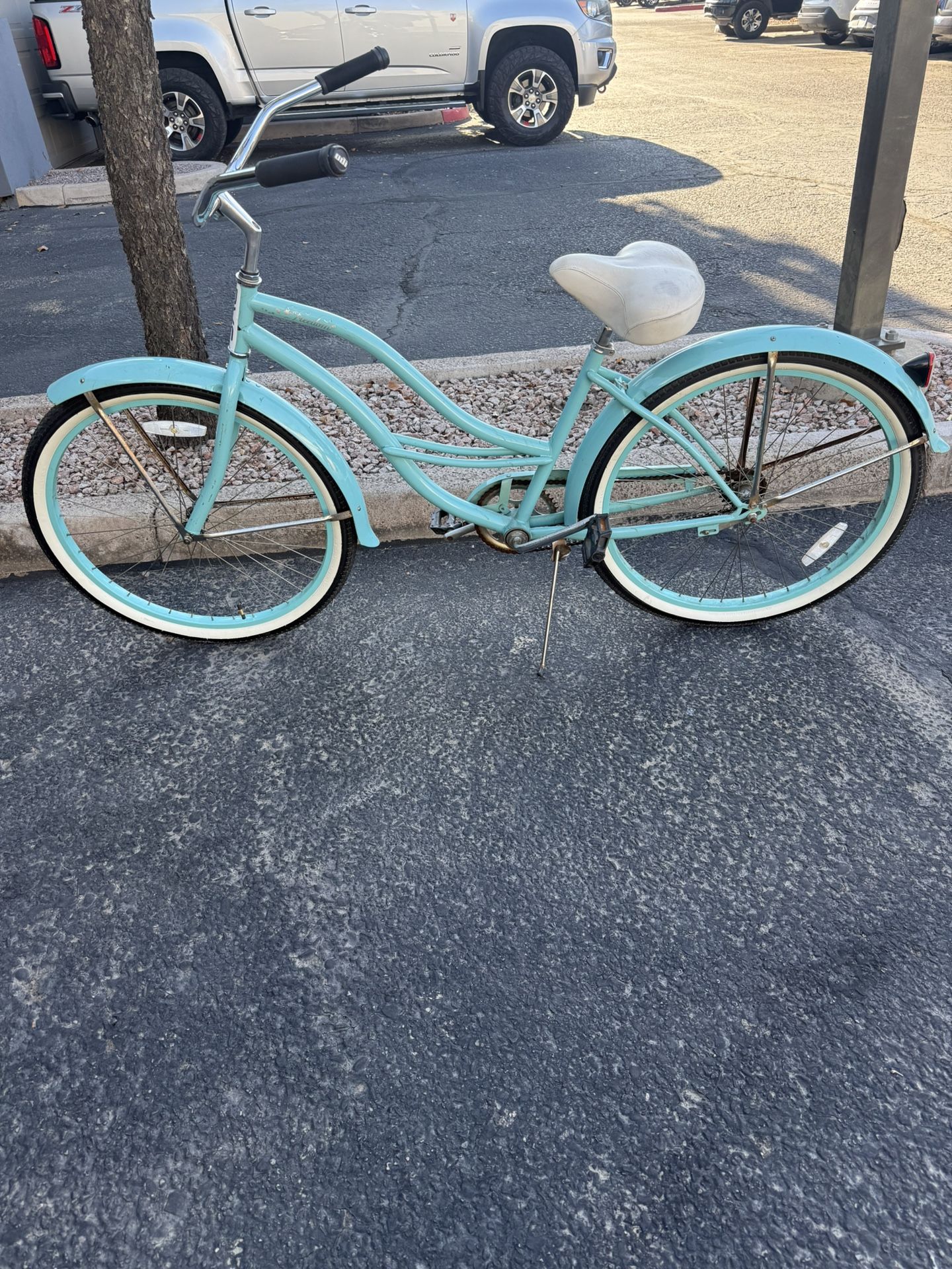 Retro Cruiser, New Tires And Grips