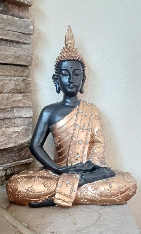 Peaceful Golden Buddha