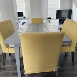 Table And Chairs 