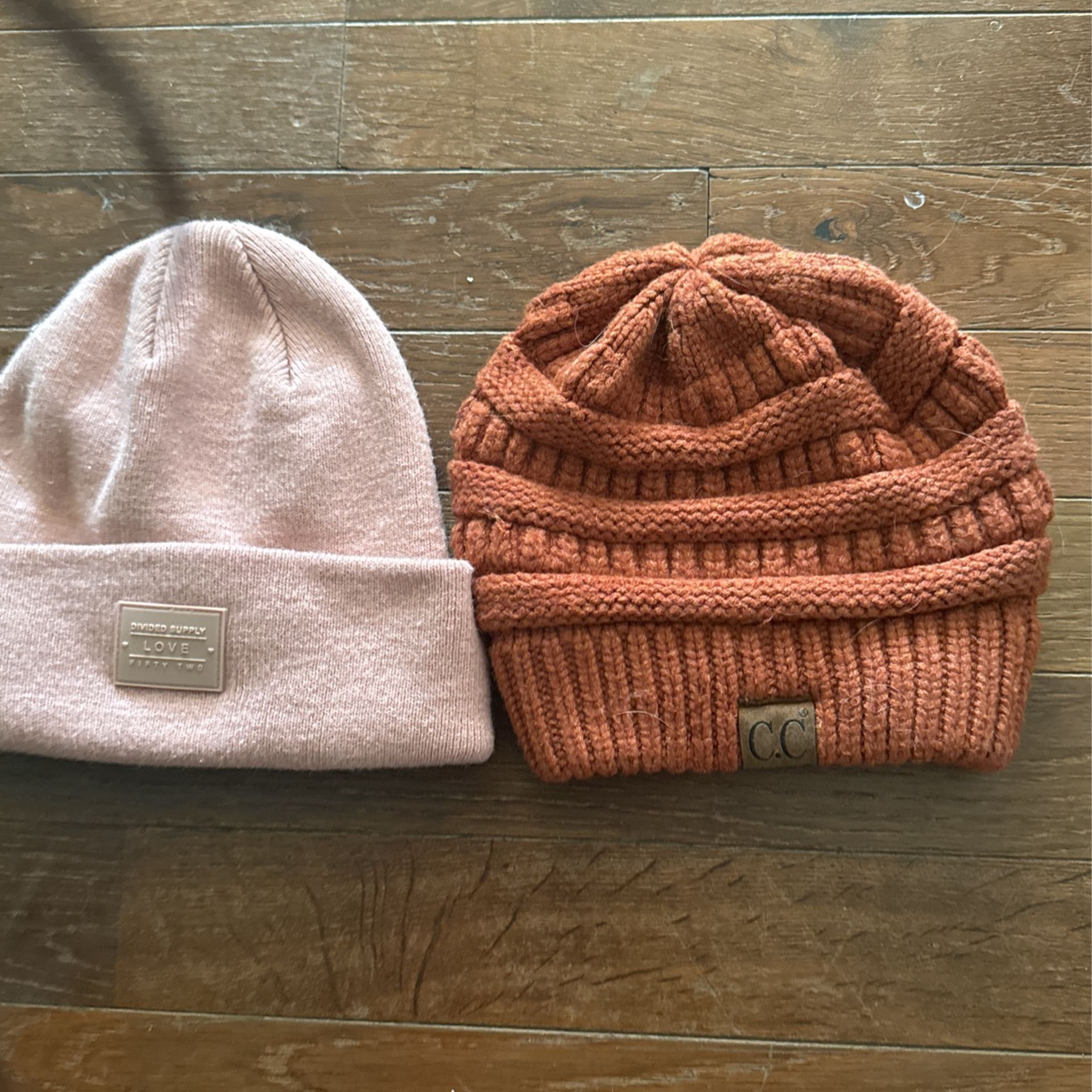 2 Beanie Hats 