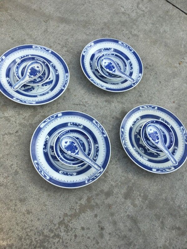 Spode blue China dinner set of 4