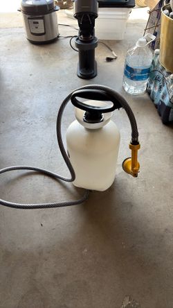 Hand water pump