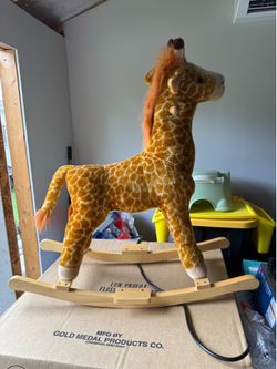 PLUSH RIDE ON GIRAFFE! PRELOVED BUT GOOD CONDITION.