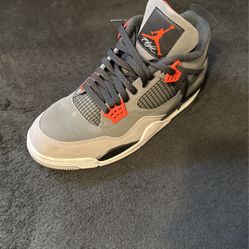 Jordan 4 Infrared