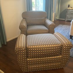 Accent Chair With Ottoman 