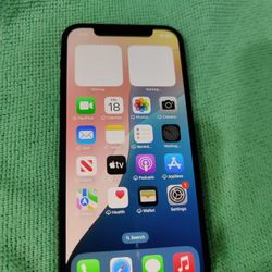 Apple iPhone 12 Unlocked 128GB in Good Condition. 