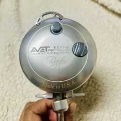 Avet HX5/2 -MC Raptor Like New Fishing Reel $380