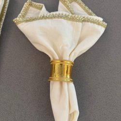 6 Napkin and Ring Set