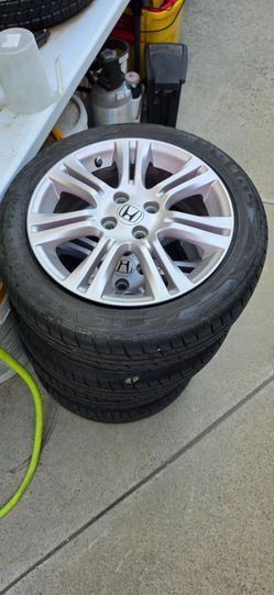 Honda Fit Sport OEM 16" original wheels and tires