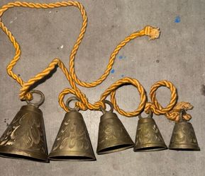 Vintage Brass Bells of Sarna India – Set of 5 Graduated Hanging Bells