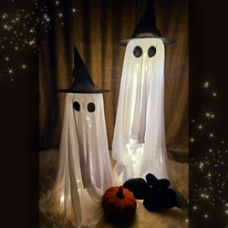 Light Up Adjustable Ghost with Witch Hat, Halloween Home Decor 👻🎃✨️ 4 AVAILABLE 