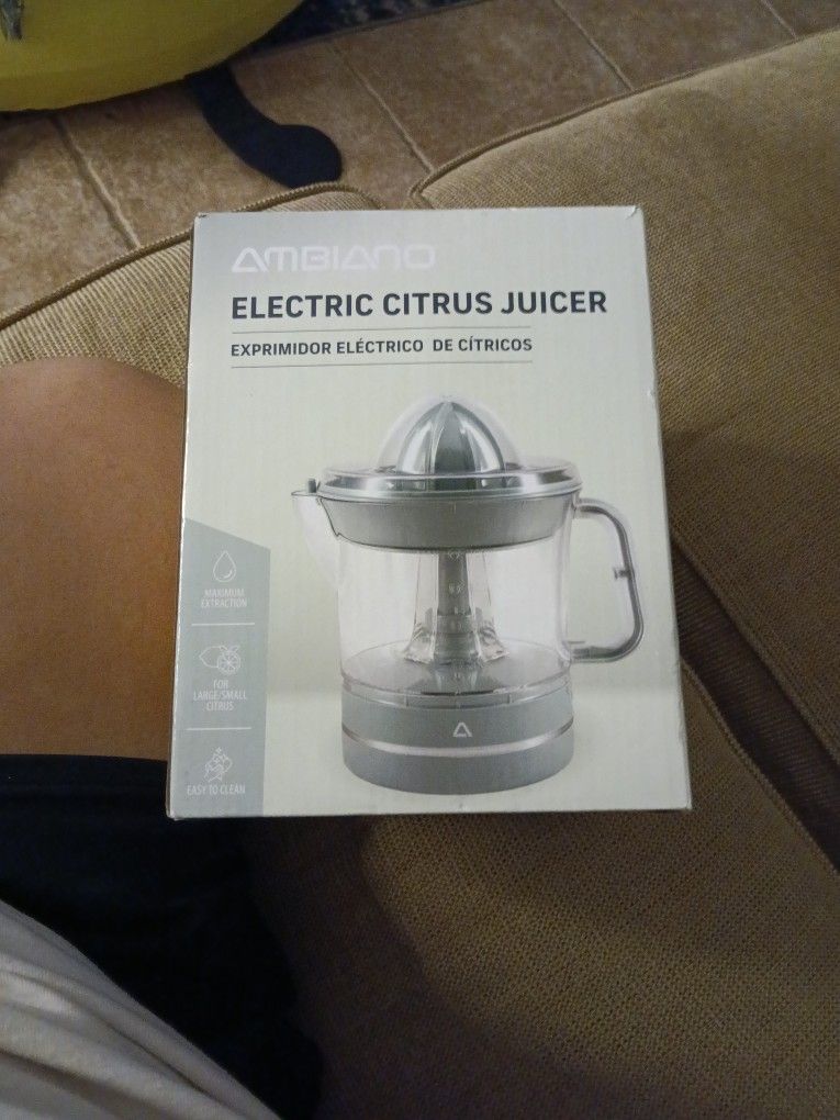 Electric Citrus Juicer 