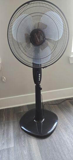 Amazon Basics Fan