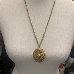 Vintage Locket Necklace 