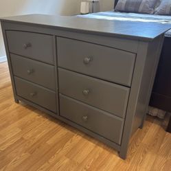StorkCraft Kenton Kids Dresser