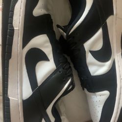 Nike Panda Dunks