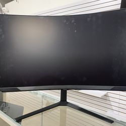 Variety of Leading Brand Monitors (Size: 19” to 34”)