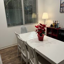 White Table with Six Chairs 